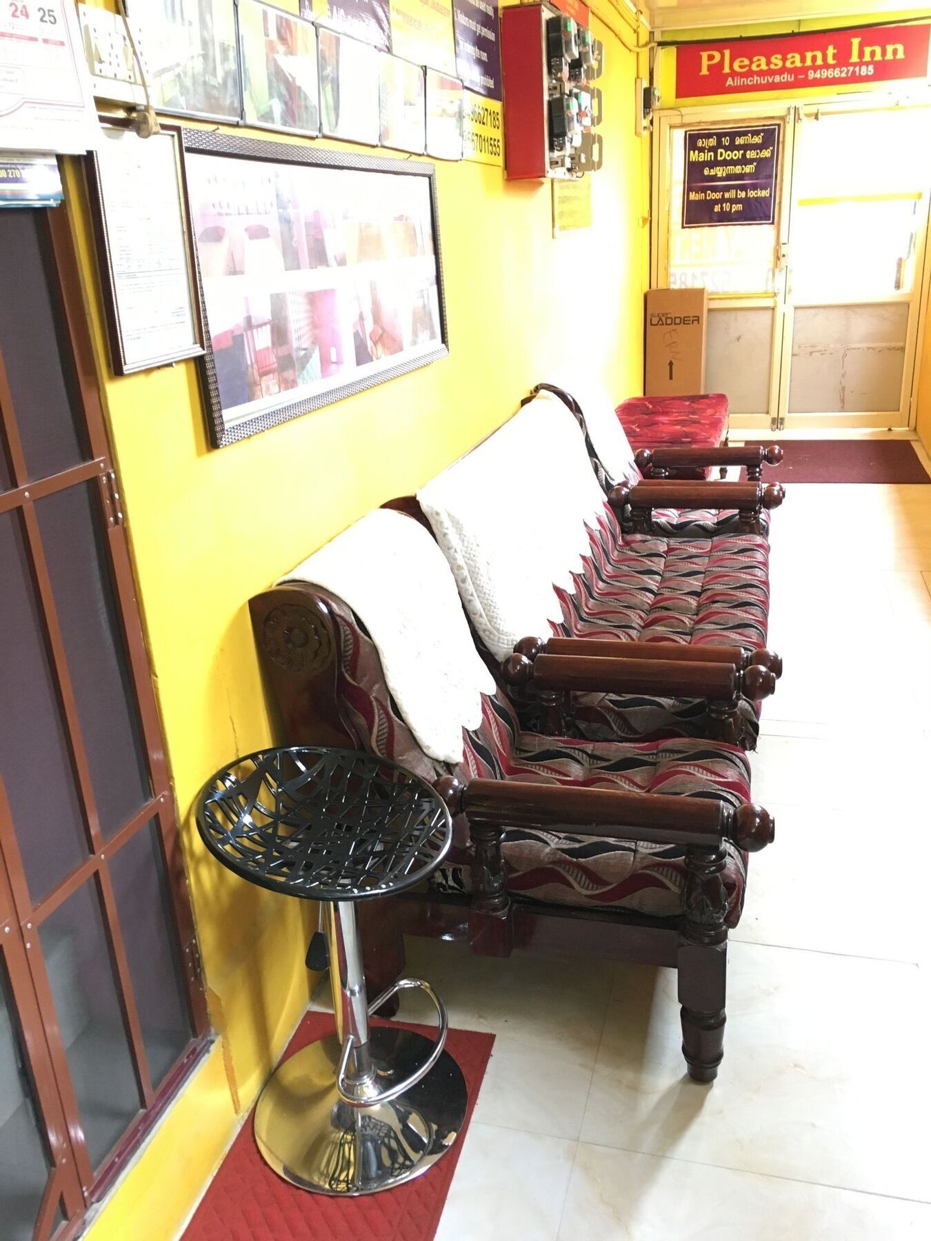 Pleasant Inn Kochi Exterior foto
