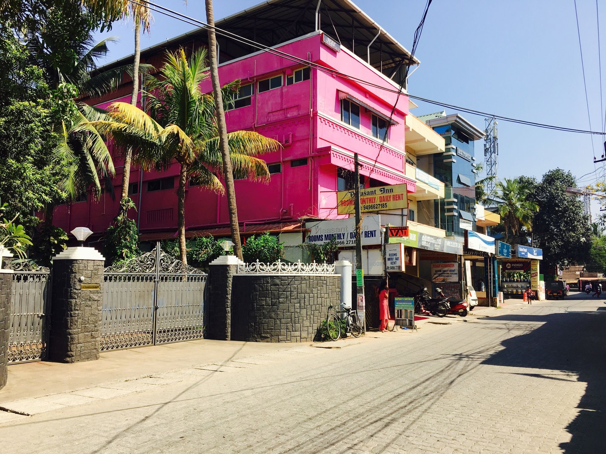 Pleasant Inn Kochi Exterior foto